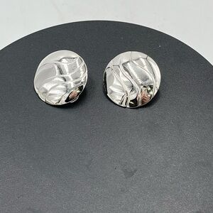 Monet‎ Vintage Round Silver Tone Clip On Earrings